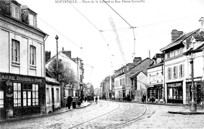 Place de la liberté et rue Corneille - carte postale (livre La Rive Gauche de Guy Pessiot coll mme Duboc)