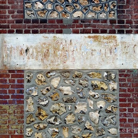 Traces d'une ancienne enseignes rue du Madrillet à Sotteville-lès-Rouen