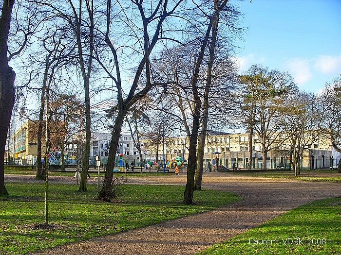 Sotteville-lès-Rouen : Agrandissement et rénovation du Lycée Marcel Sembat par rognage sur les limites du Bois de la Garenne