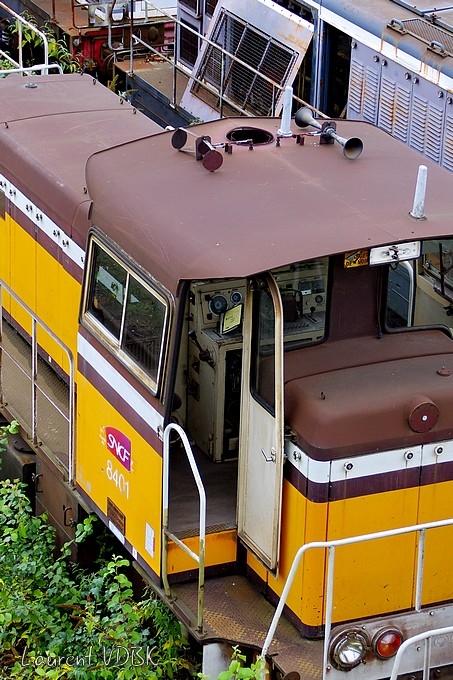 Cimetière des trains et des locomotives à la gare de triage de Sotteville-lès-Rouen