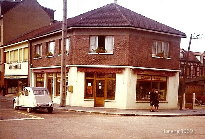 Sotteville-lès-Rouen - Magasin de chaussures à l'angle des rues de Paris et Raspail