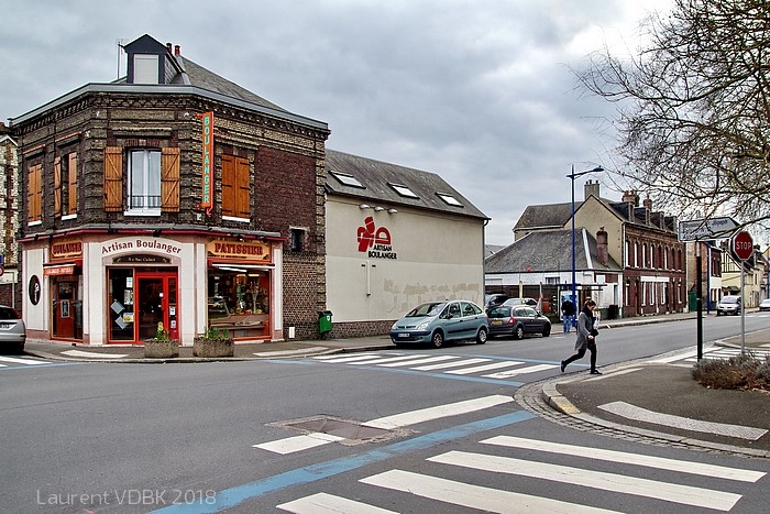 Sotteville-lès-Rouen - Boulangerie à l'angle des rues de Paris et Raspail