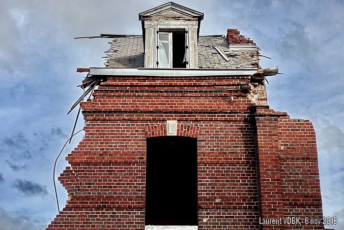 Démolition de l'ancienne gendarmerie rue Victor Hugo à Sotteville-lès-Rouen