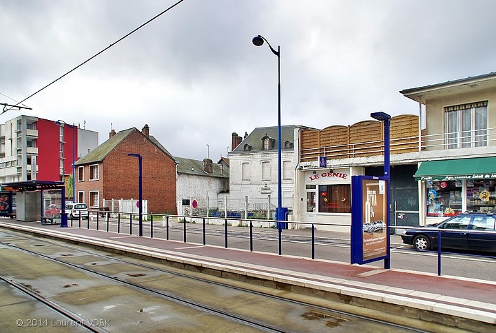 La station de métro Voltaire et la "maison blanche" rue Léon Blum à Sotteville-lès-Rouen