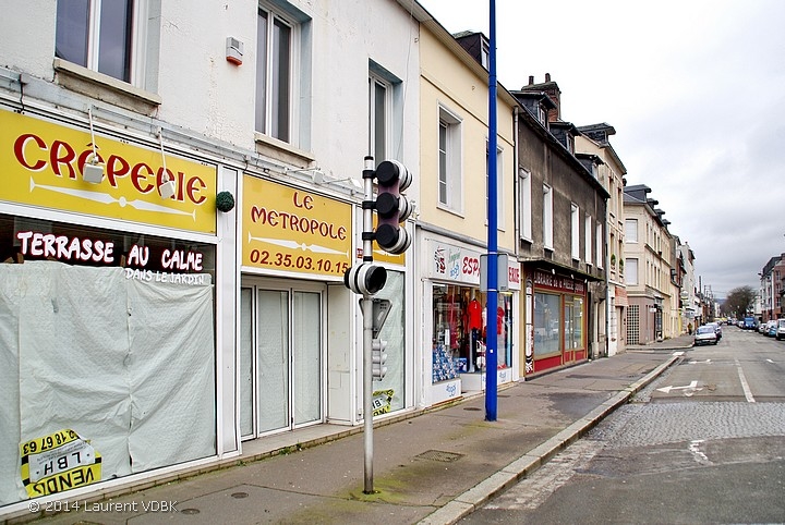 Angle rue Méridienne et place Volaire à Sotteville-lès-Rouen
