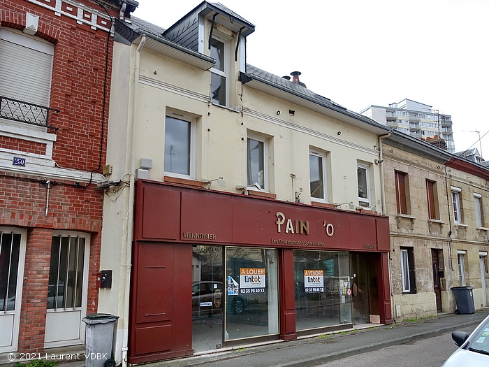 Boulangerie Au pain d'or désaffectée rue de Paris à Sotteville-lès-Rouen