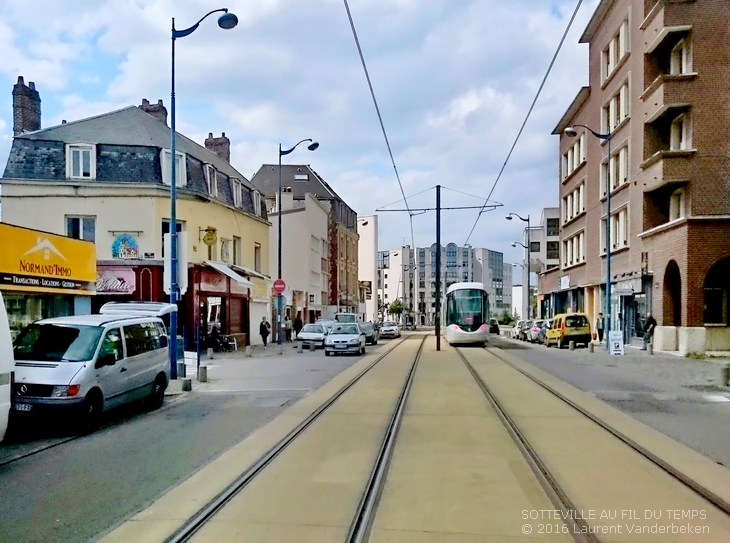 Place Voltaire et rue de Sotteville  à sotteville les Rouen