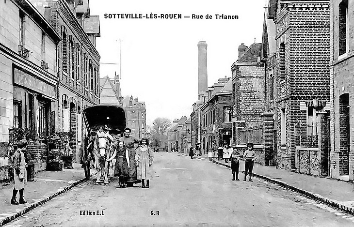 Photo d'époque de la rue de Trianon à Sotteville-lès-Rouen.